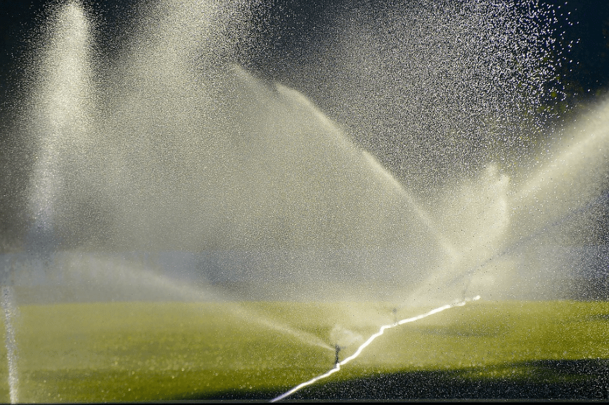 lawn-irrigation-sprinkler