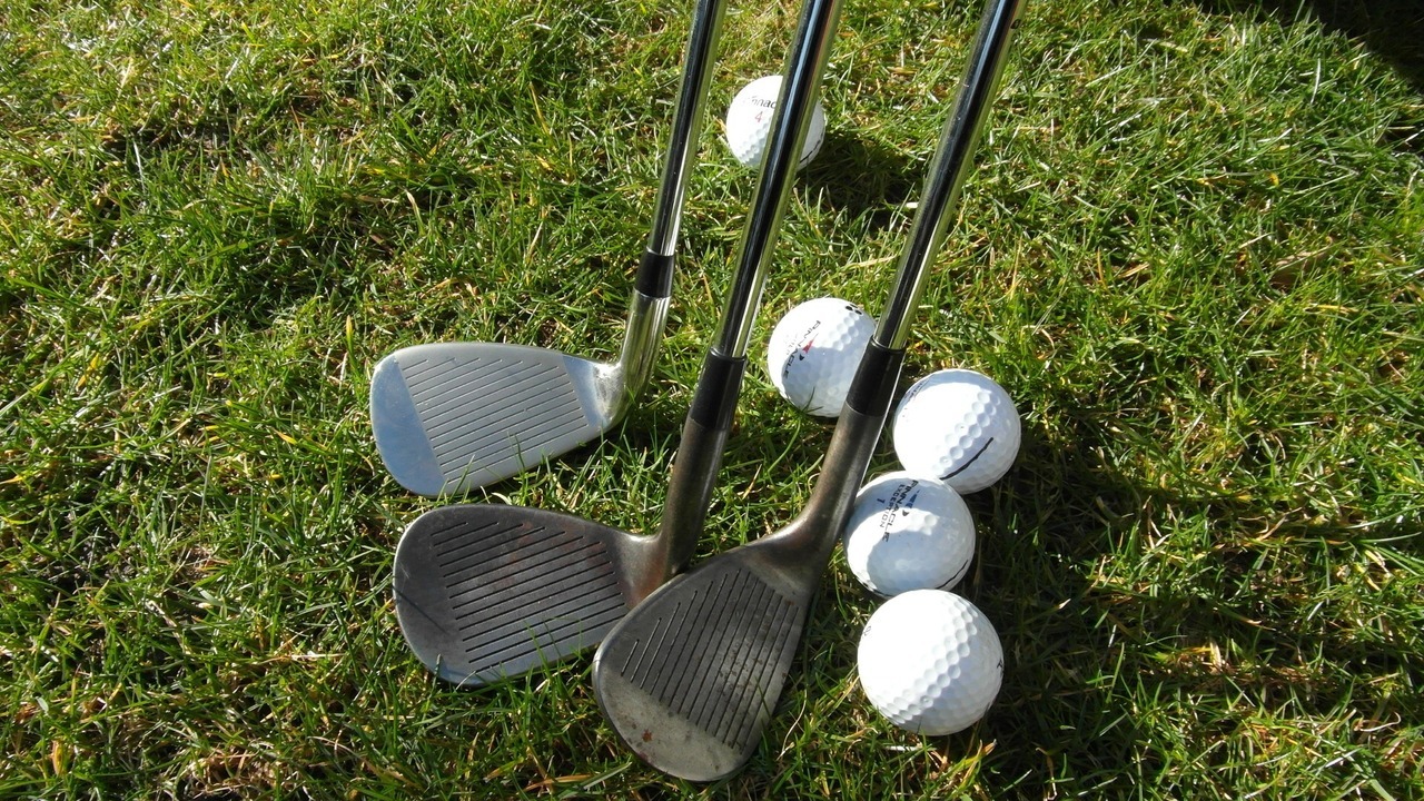 3 Must have Golf Accessories to Acquire For Your Next Camp
