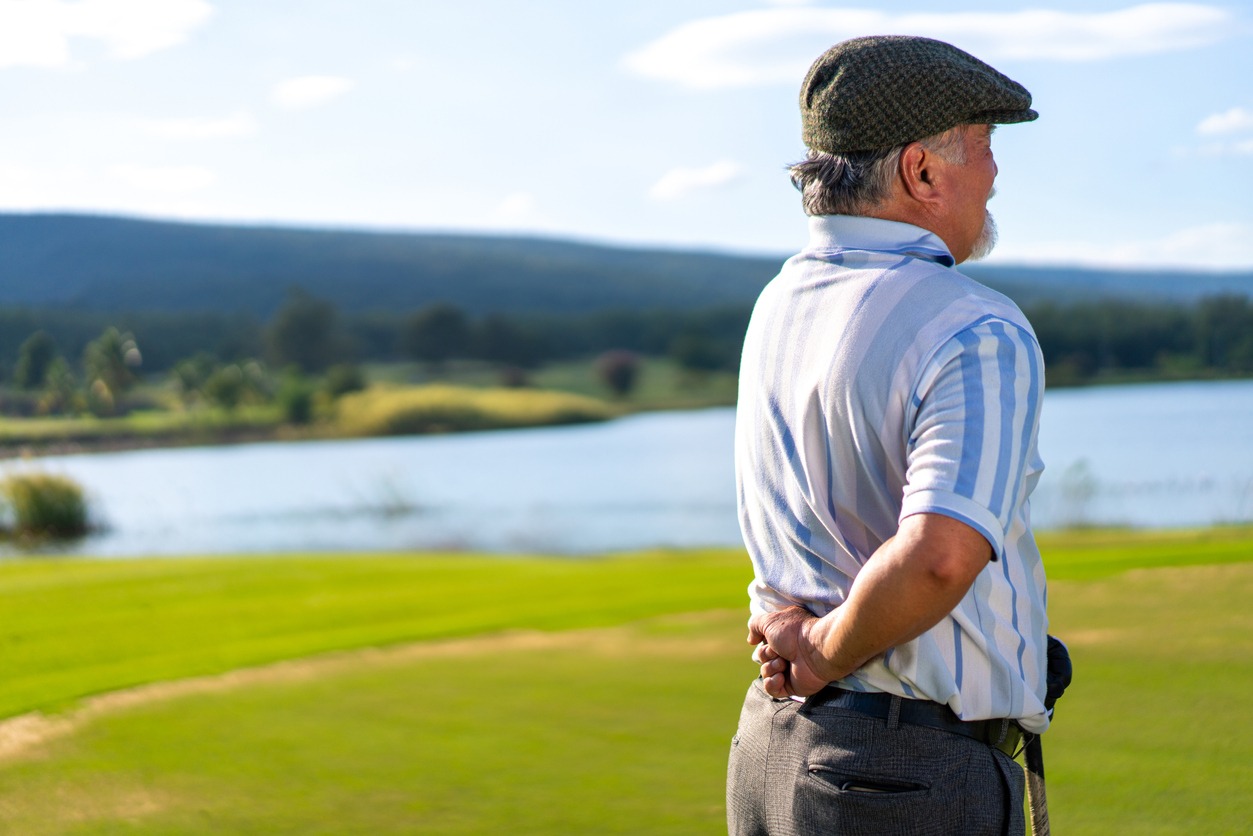 Golfer experiencing back pain